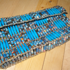 Paperbead Clutches